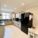 Rent 3 bedroom flat in North West England