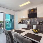 Rent 3 bedroom apartment of 110 m² in Pula