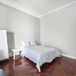 Rent a room in lisbon