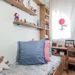 Rent 4 bedroom apartment in Barcelona