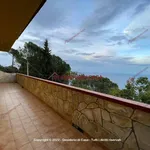 Rent 4 bedroom house of 100 m² in Cefalù