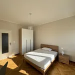 Rent 3 bedroom apartment in Turin