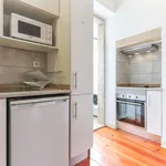 Rent 1 bedroom apartment of 50 m² in Lisbon