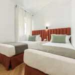 Rent 1 bedroom apartment of 111 m² in Madrid