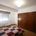 Rent 5 bedroom apartment in Lisbon