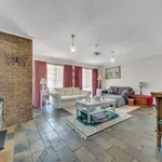 Rent 4 bedroom house of 77596 m² in Whittington