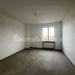 Affitto 4 camera appartamento di 100 m² in Giugliano in Campania