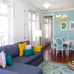 Rent 2 bedroom apartment of 75 m² in Porto