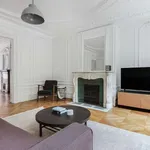 Rent 3 bedroom apartment of 133 m² in paris