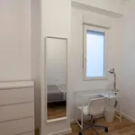 Rent 5 bedroom apartment in Valencia