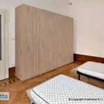 Rent 3 bedroom apartment of 125 m² in Milan