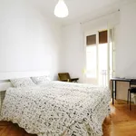 Rent a room of 110 m² in madrid