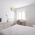 Rent 2 bedroom apartment of 75 m² in Milan