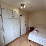 Rent 4 bedroom house in Scotland