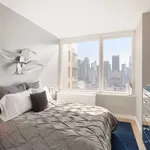 Rent 3 bedroom apartment in Manhattan