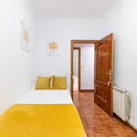 Rent a room of 90 m² in madrid