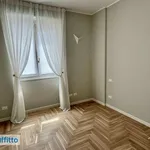 Rent 3 bedroom apartment of 82 m² in Milan