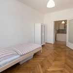 Miete 4 Schlafzimmer wohnung in Munich