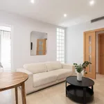 Rent 5 bedroom apartment in Barcelona