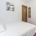 Rent a room of 70 m² in valencia