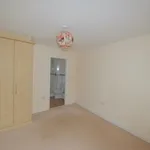 Rent 4 bedroom flat in South West England