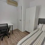 Rent a room of 90 m² in Madrid