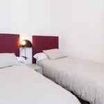 Rent 1 bedroom apartment of 25 m² in Granada']