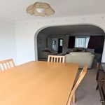 Rent 3 bedroom flat in Wales