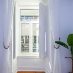 Rent a room of 100 m² in Lisboa