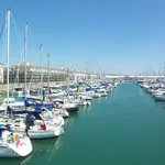 Rent 2 bedroom flat in Brighton Marina