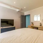 Rent a room in lisbon