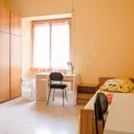 Rent a room of 80 m² in rome