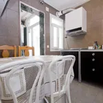 Rent a room of 100 m² in alcala_de_henares