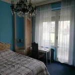 Rent 5 bedroom apartment in Turin