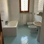 Rent 5 bedroom apartment of 140 m² in Taranto