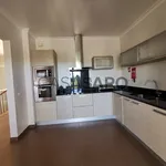 Rent 2 bedroom house of 156 m² in Portimão