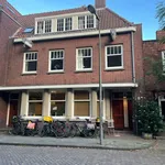 Huur 3 slaapkamer appartement van 90 m² in IJplein/Vogelbuurt