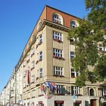 Pronajměte si 4 ložnic/e byt o rozloze 177 m² v Prague