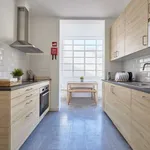 Rent 7 bedroom apartment in lisbon