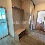 Pronajměte si 4 ložnic/e byt o rozloze 109 m² v Capital City of Prague