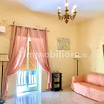 Rent 3 bedroom apartment of 100 m² in Naples