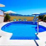 AGRADABLE VILLA EN NERJA