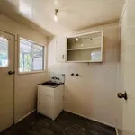 Rent 3 bedroom house of 830 m² in Moranbah