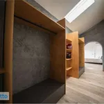 Rent 5 bedroom apartment of 200 m² in Milan