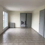 Rent 4 bedroom apartment of 100 m² in MONTMORILLON