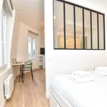 Rent 1 bedroom apartment of 27 m² in Paris