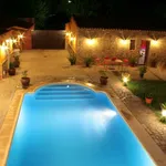 Rent 5 bedroom house of 220 m² in Badajoz']