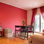 Rent a room of 90 m² in madrid