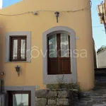 Rent 3 bedroom house of 60 m² in Basicò