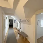 Pronajměte si 3 ložnic/e byt o rozloze 126 m² v Prague